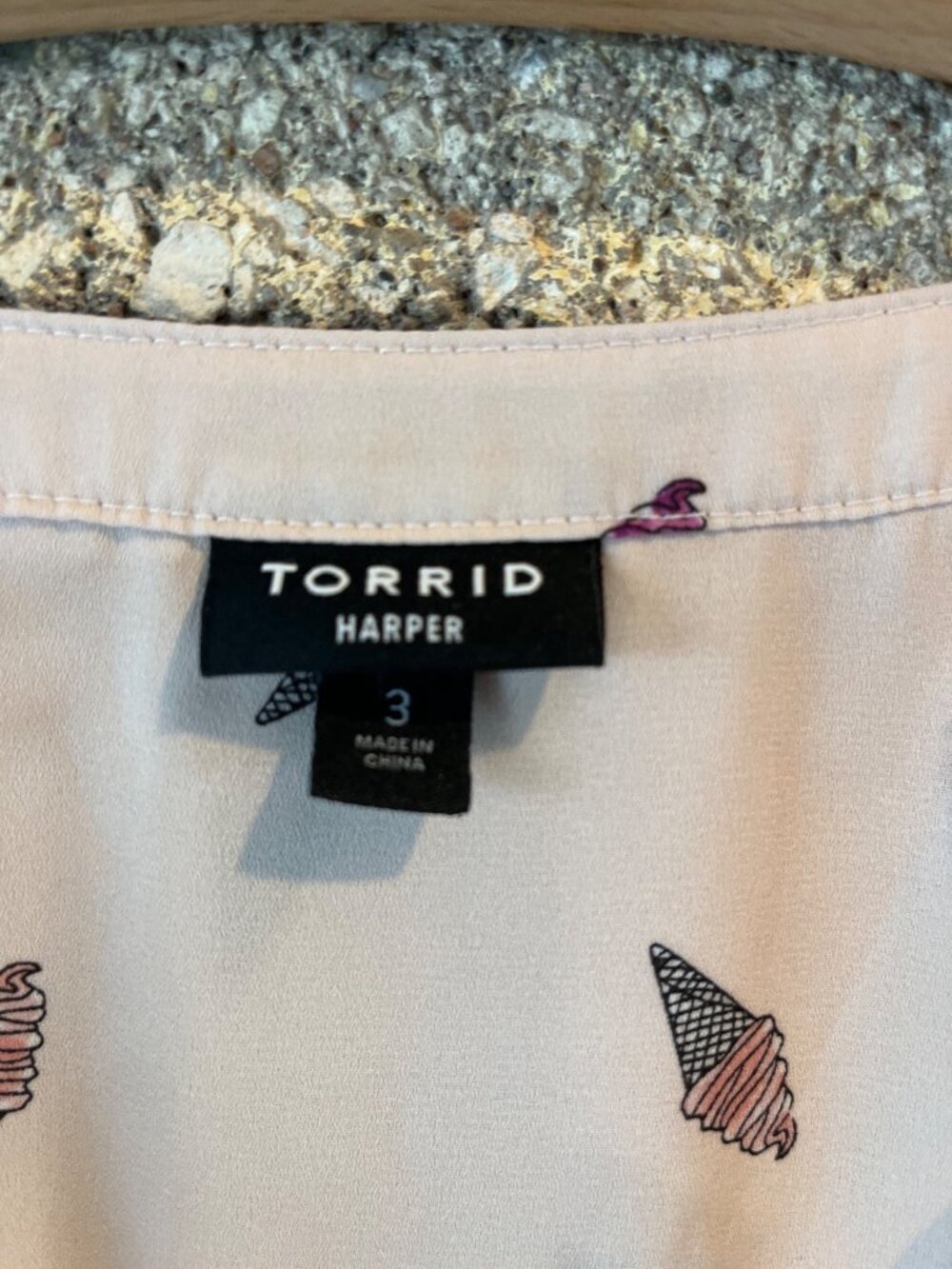 Torrid Harper Ice Cream Cone Print Blouse 3X Lightweight Cream Button-Front Long - Picture 4 of 8